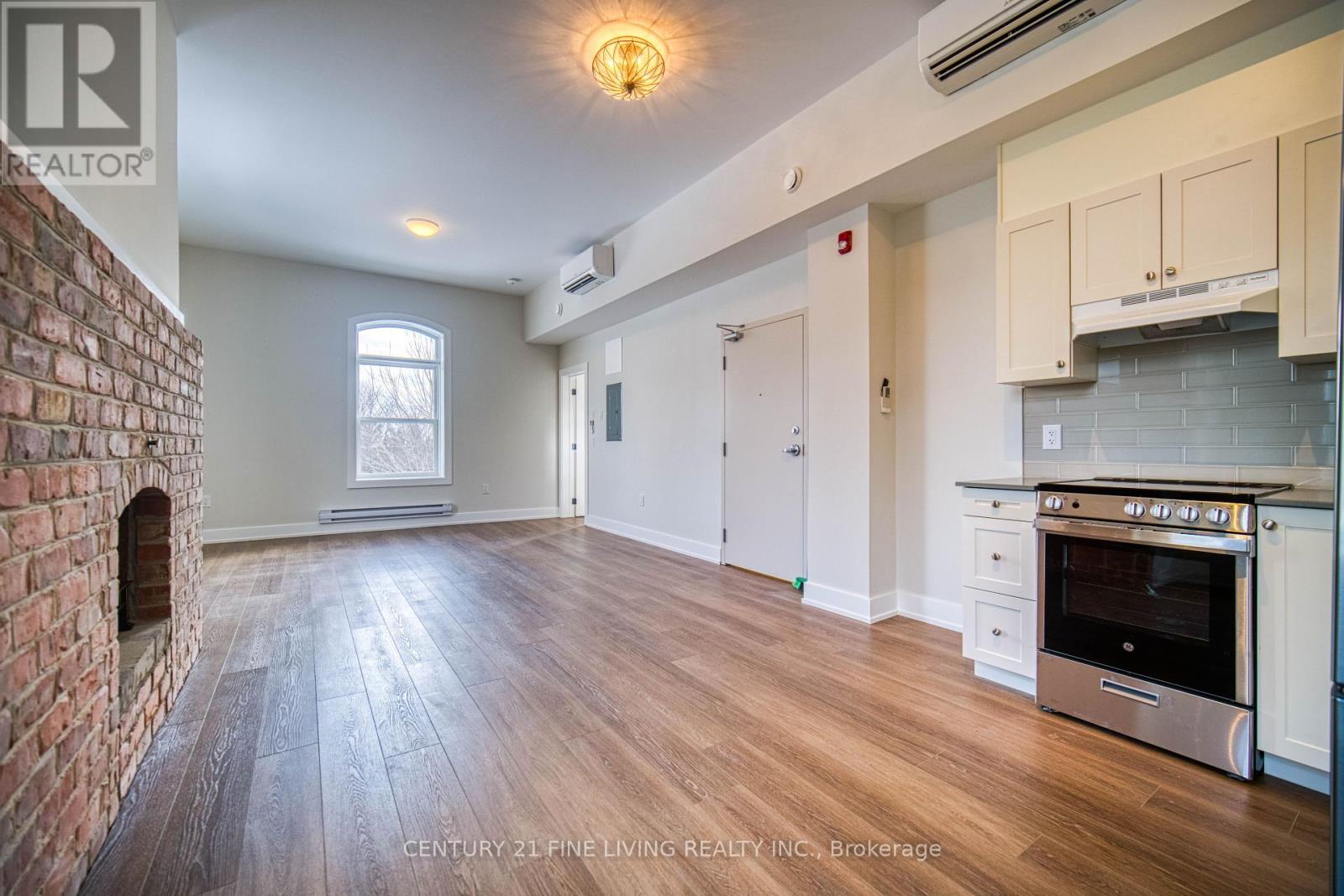 Photo 9 of 202 1614 Ridge Road E, Oromedonte ON