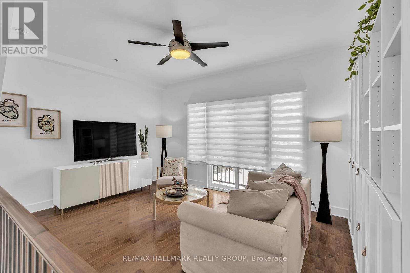 Photo 22 of D 124 124 Guigues Avenue, Ottawa ON