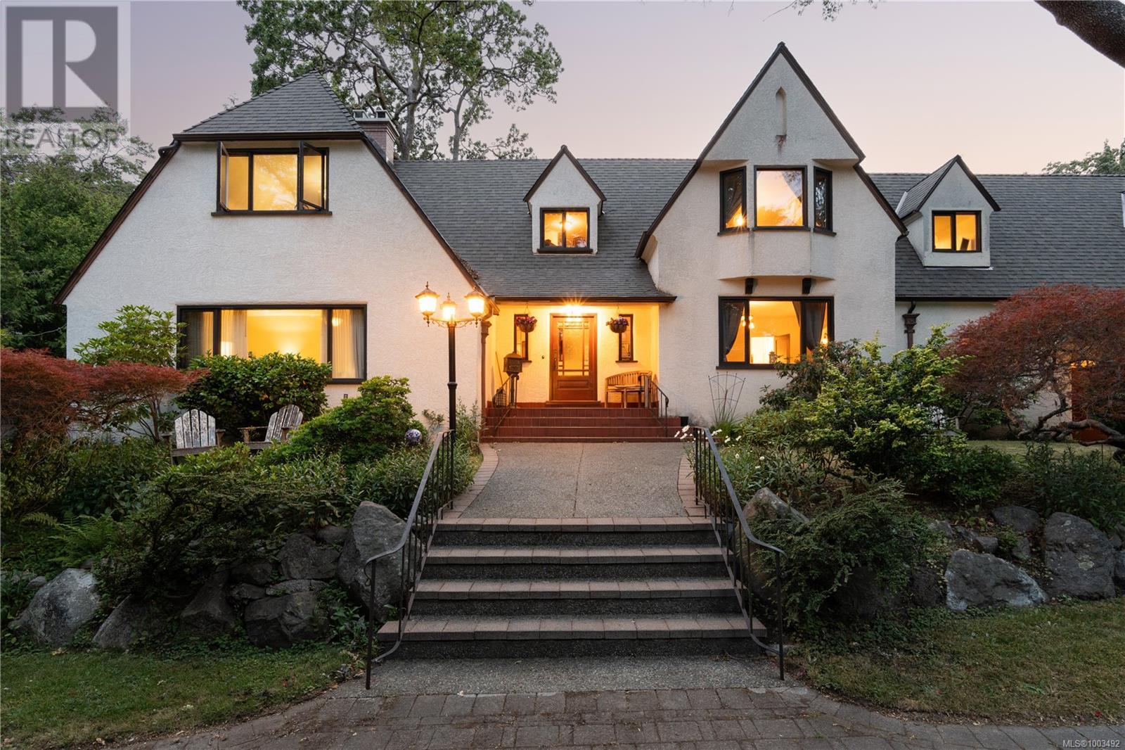 Photo 49 of 3290 Upper Terrace Rd, Oak Bay BC
