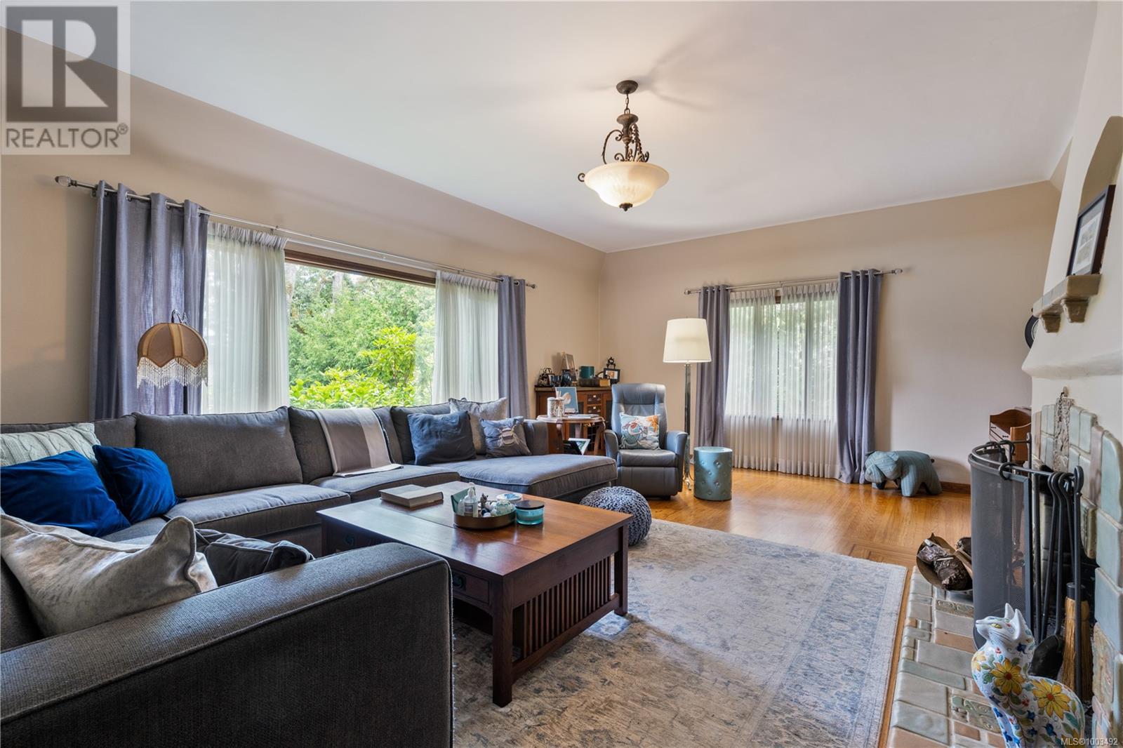 Photo 9 of 3290 Upper Terrace Rd, Oak Bay BC