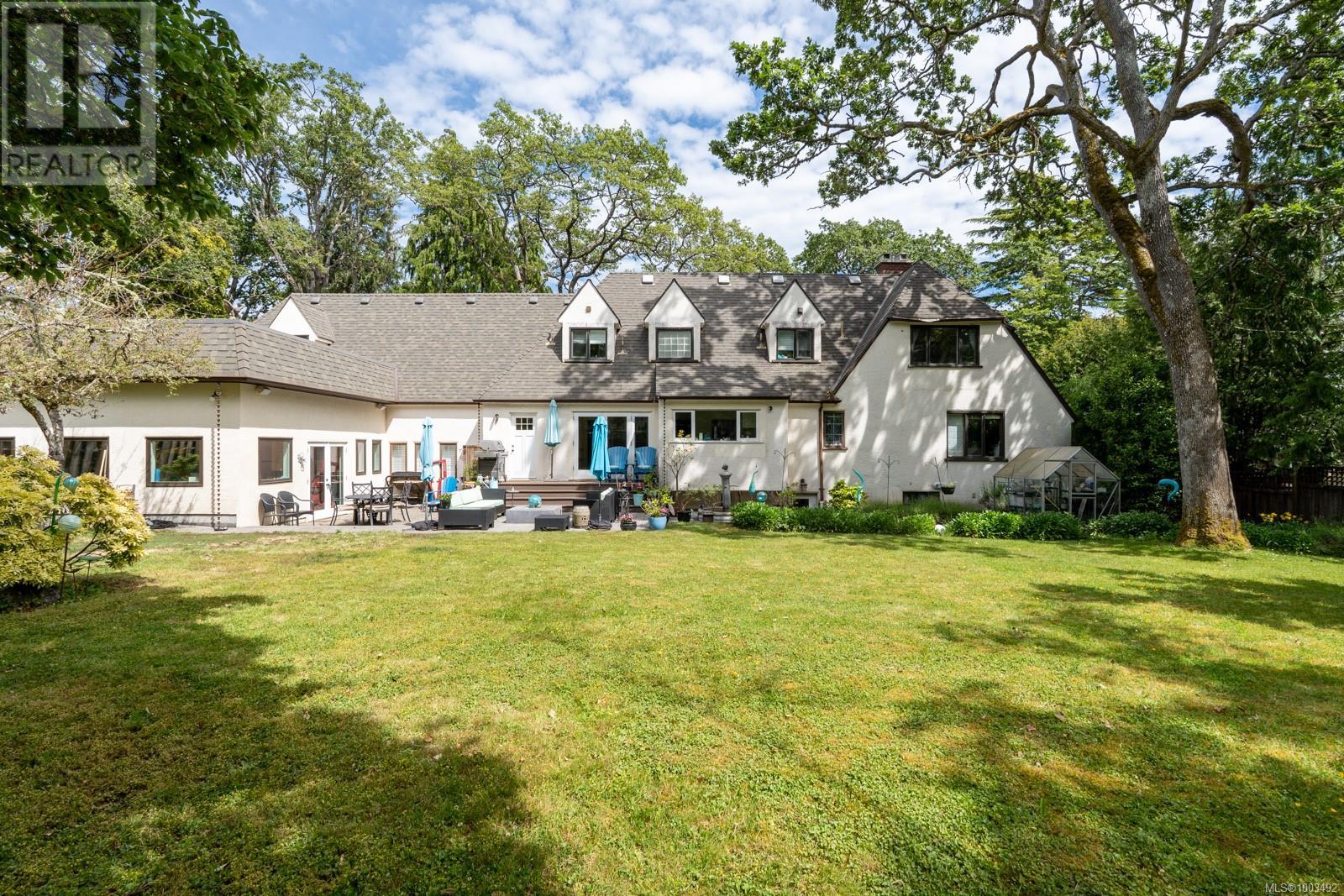 Photo 56 of 3290 Upper Terrace Rd, Oak Bay BC