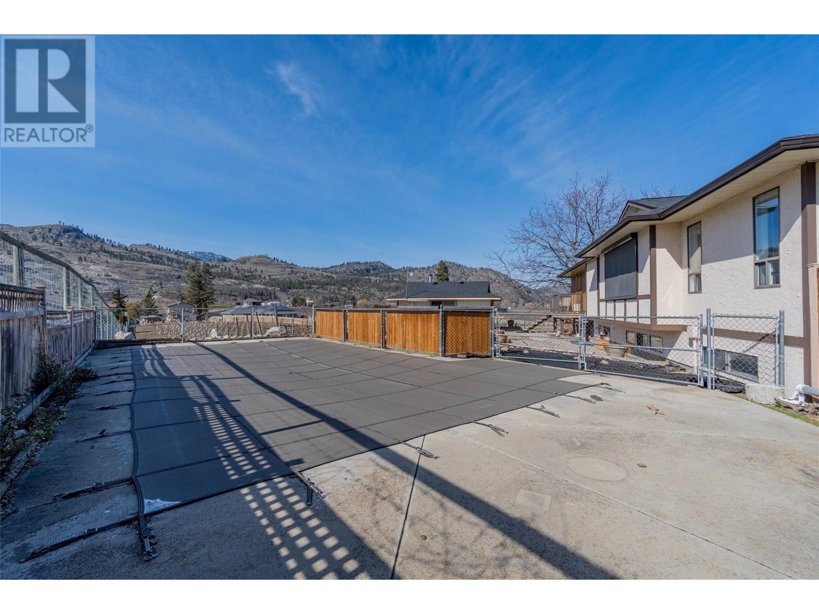 6940 Mountainview Drive Drive, Oliver