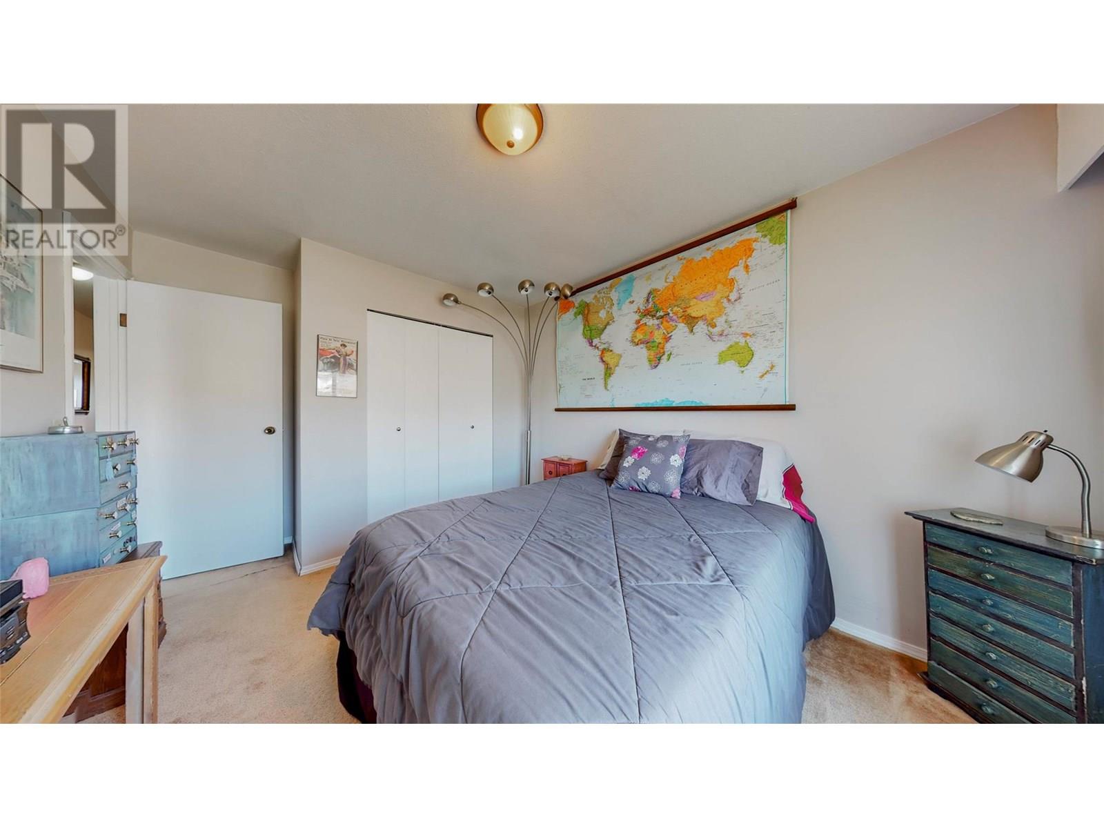 6940 Mountainview Drive Drive, Oliver