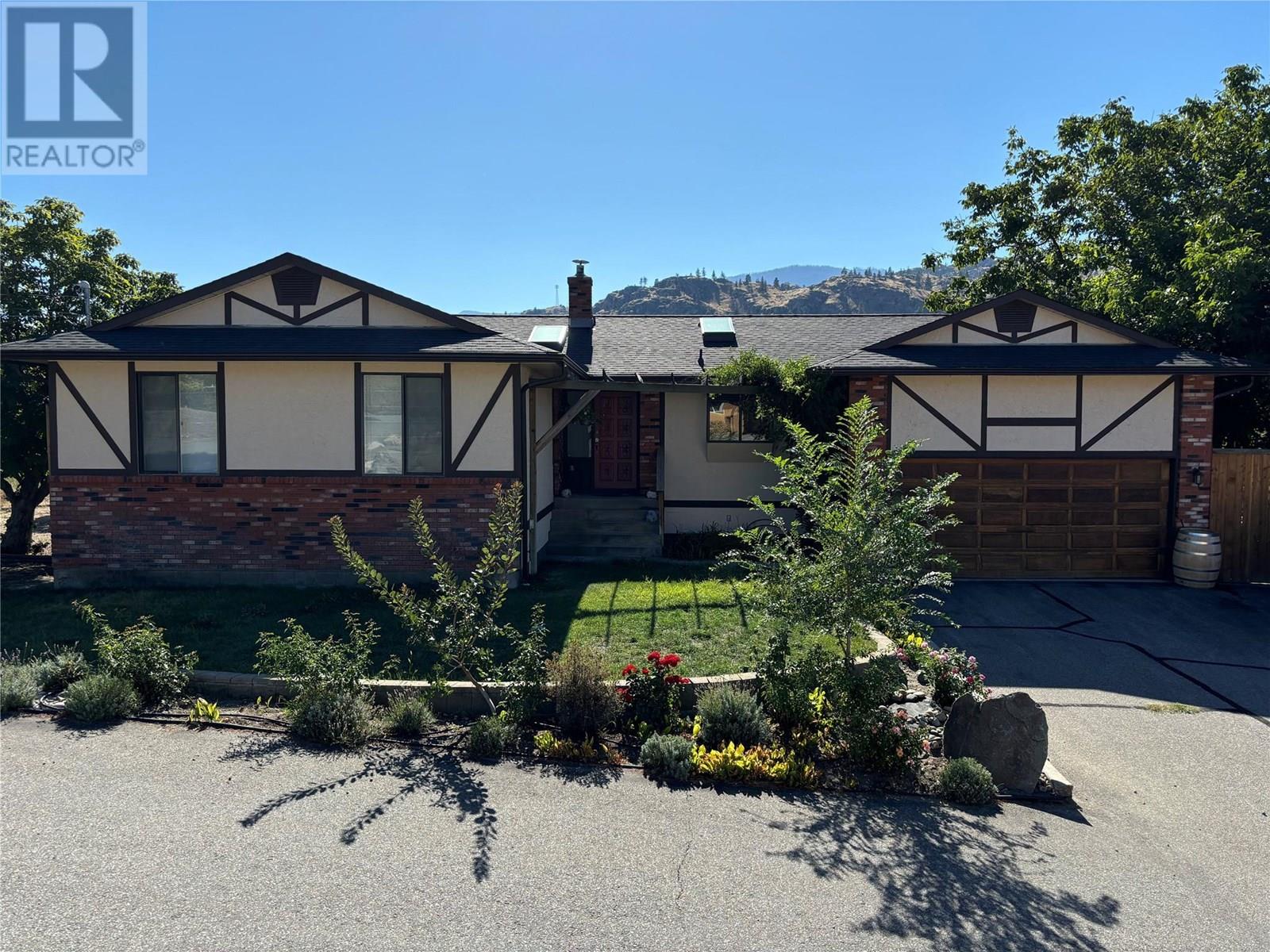 6940 Mountainview Drive Drive, Oliver