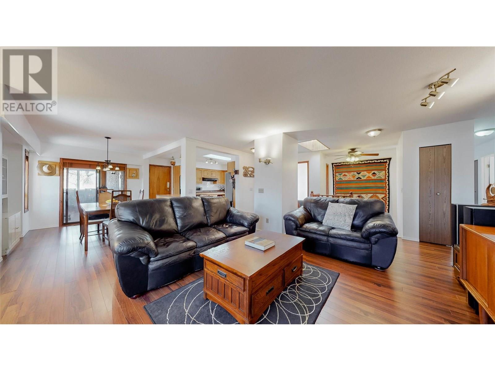 6940 Mountainview Drive Drive, Oliver