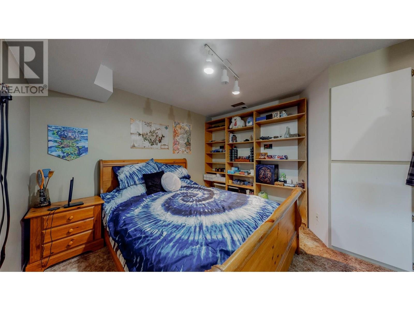 6940 Mountainview Drive Drive, Oliver