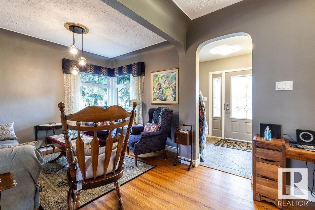 Photo 18 of 14014 106 Av Nw, Edmonton AB
