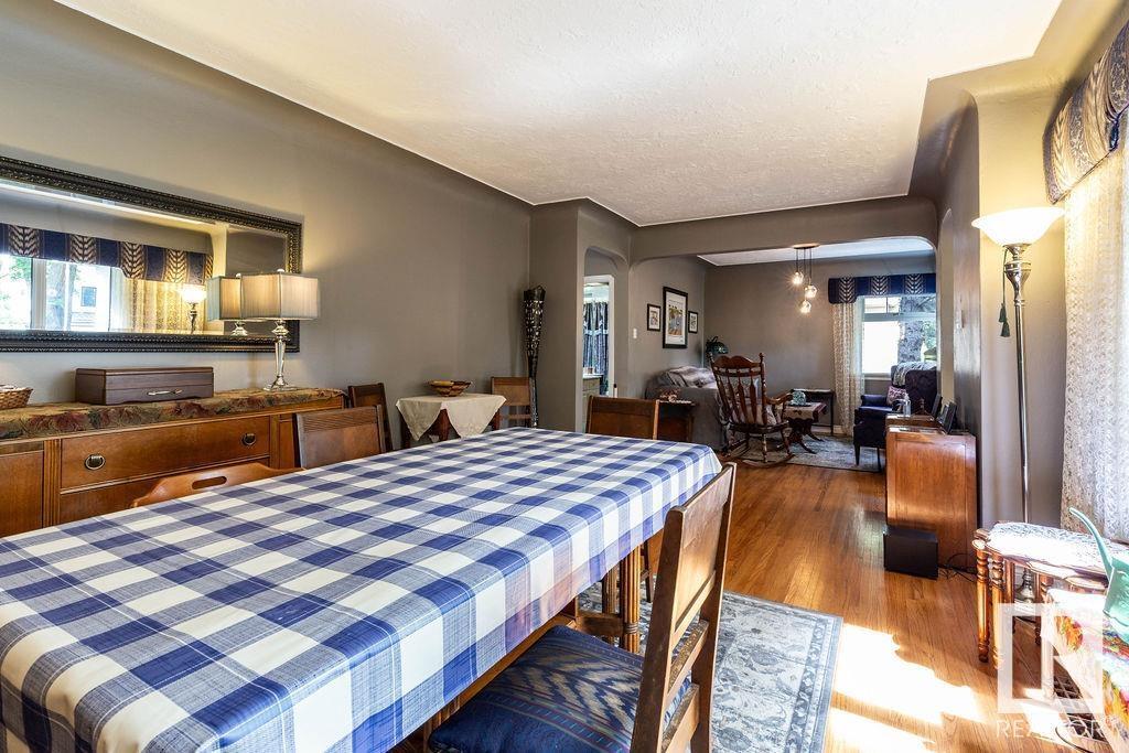 Photo 15 of 14014 106 Av Nw, Edmonton AB