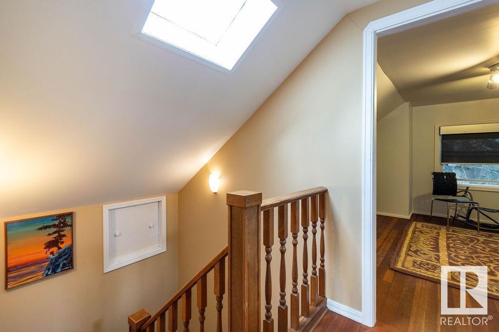 Photo 8 of 14014 106 Av Nw, Edmonton AB