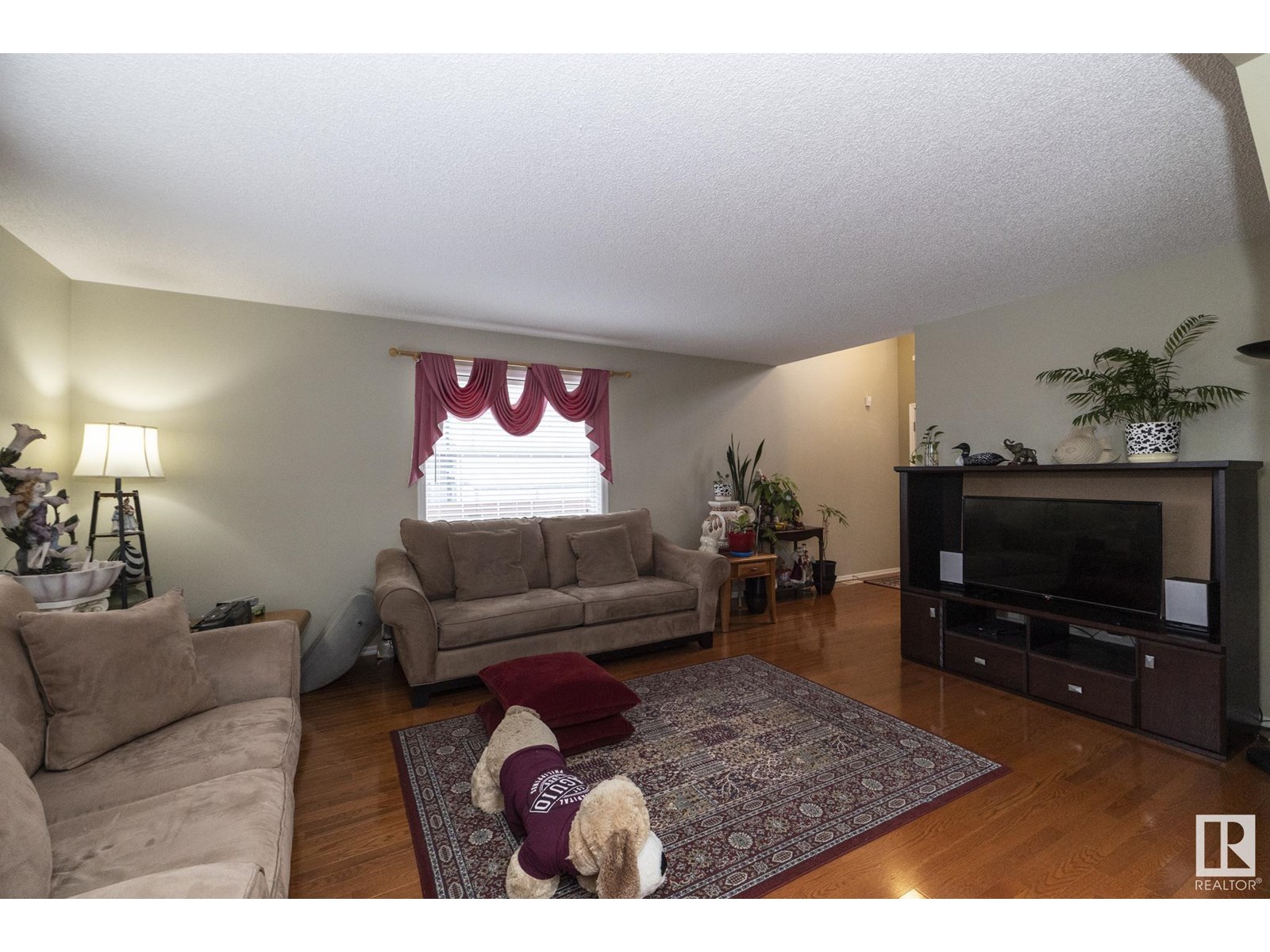 Photo 12 of 3528 22 St Nw, Edmonton AB