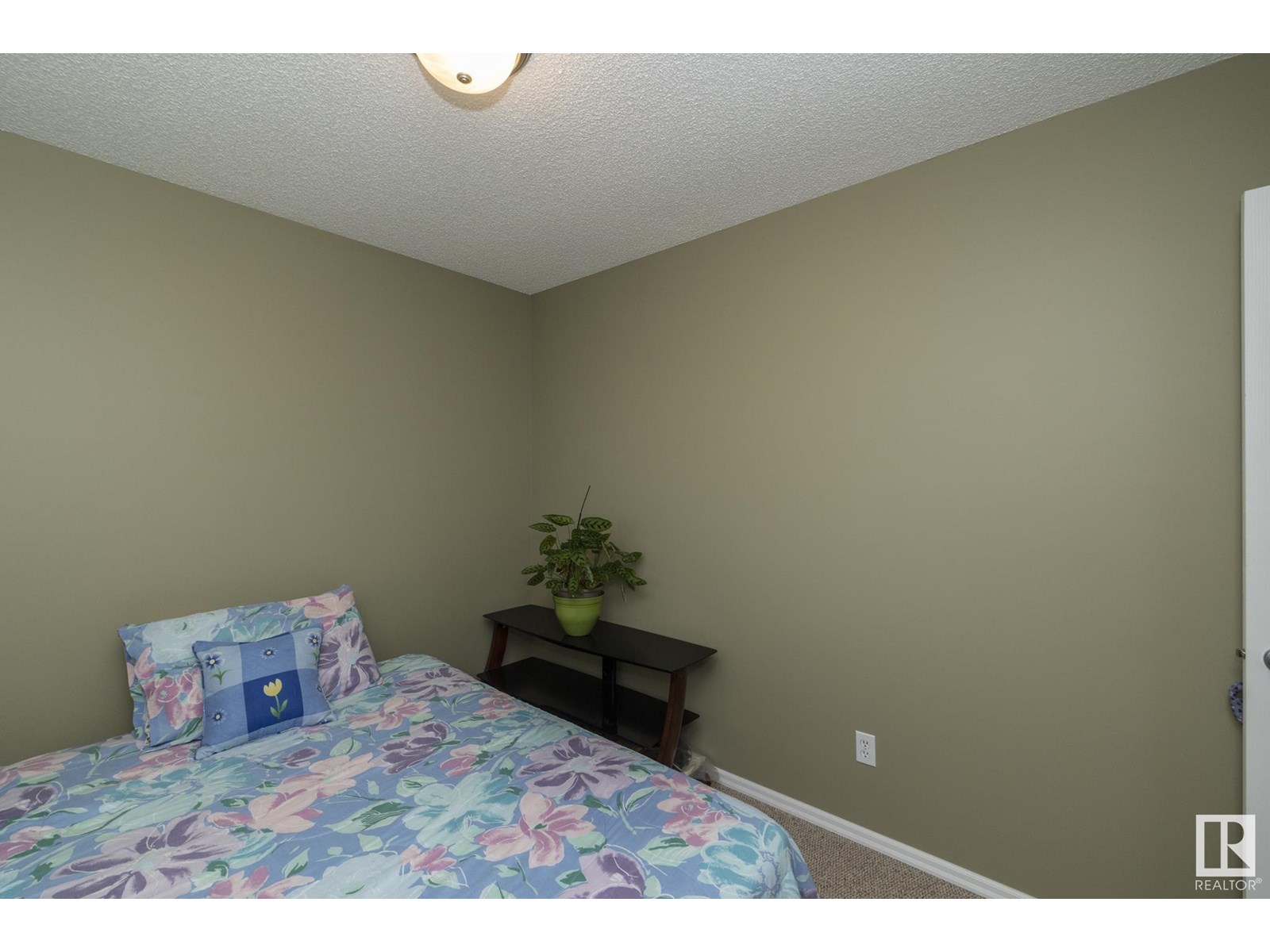 Photo 33 of 3528 22 St Nw, Edmonton AB