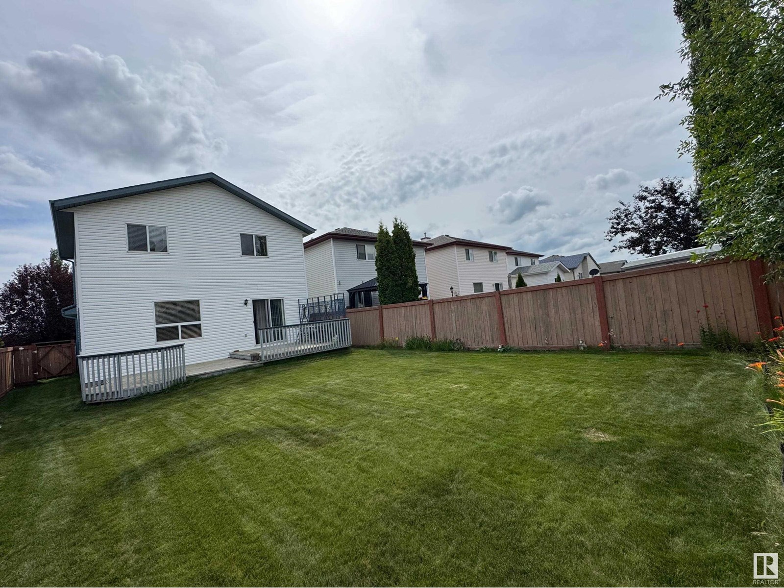 Photo 22 of 3528 22 St Nw, Edmonton AB