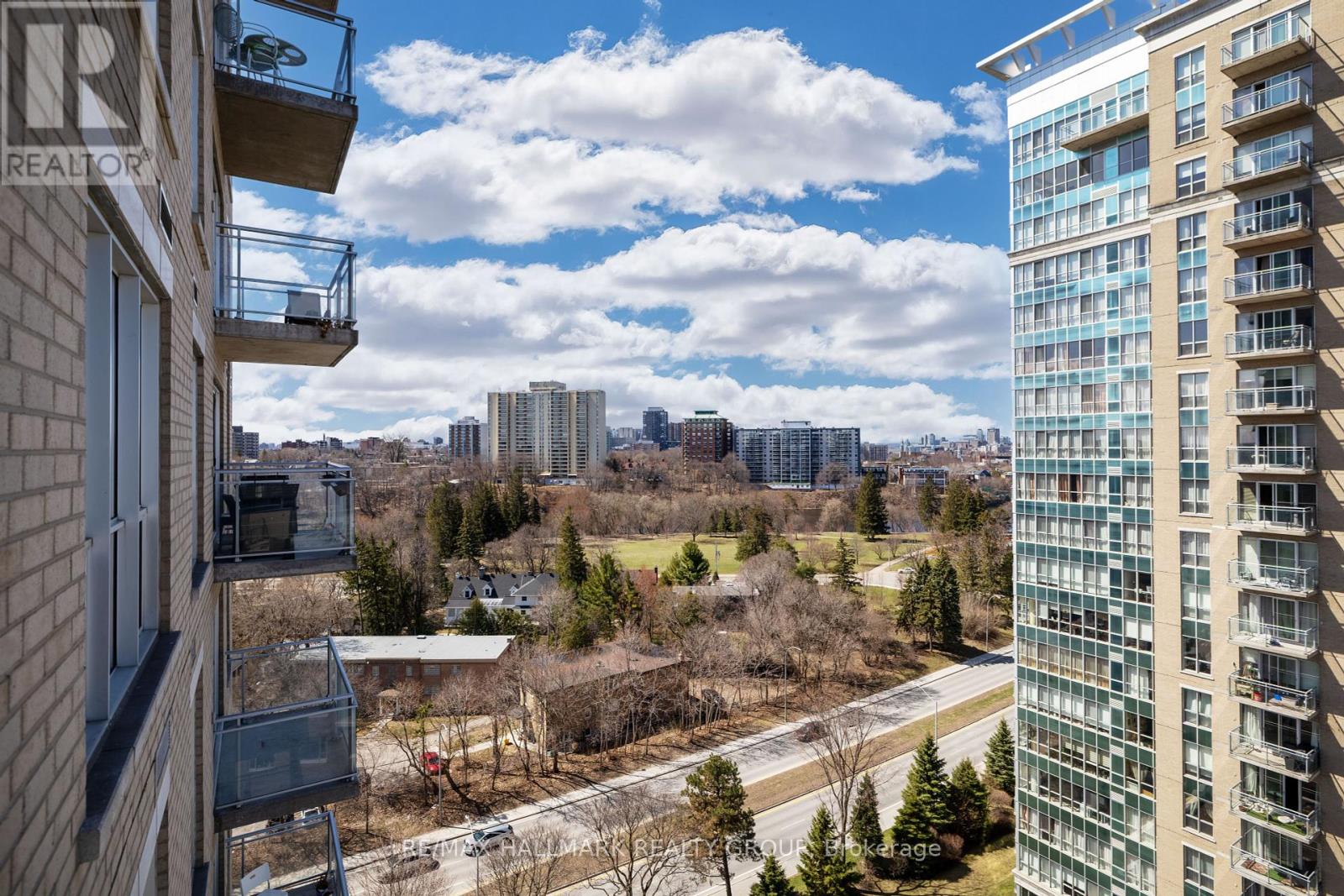 Photo 8 of 1304 90 Landry Street, Ottawa ON