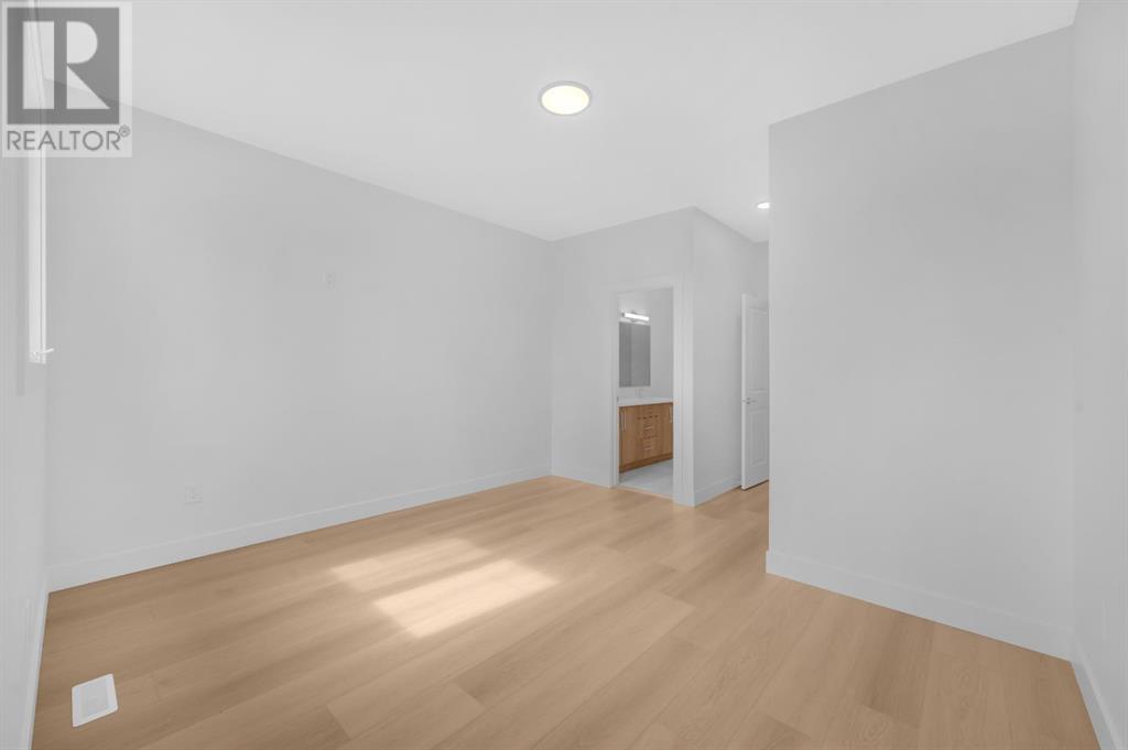 Single Family House for Sale in    Avenue NE Renfrew Calgary 