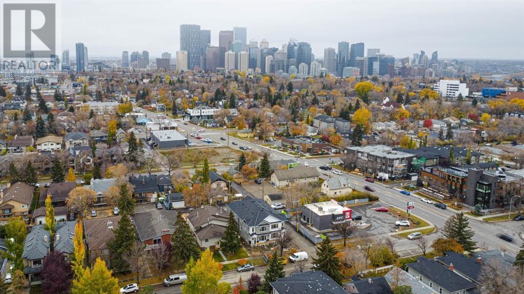 Single Family House for Sale in    Avenue NE Renfrew Calgary 