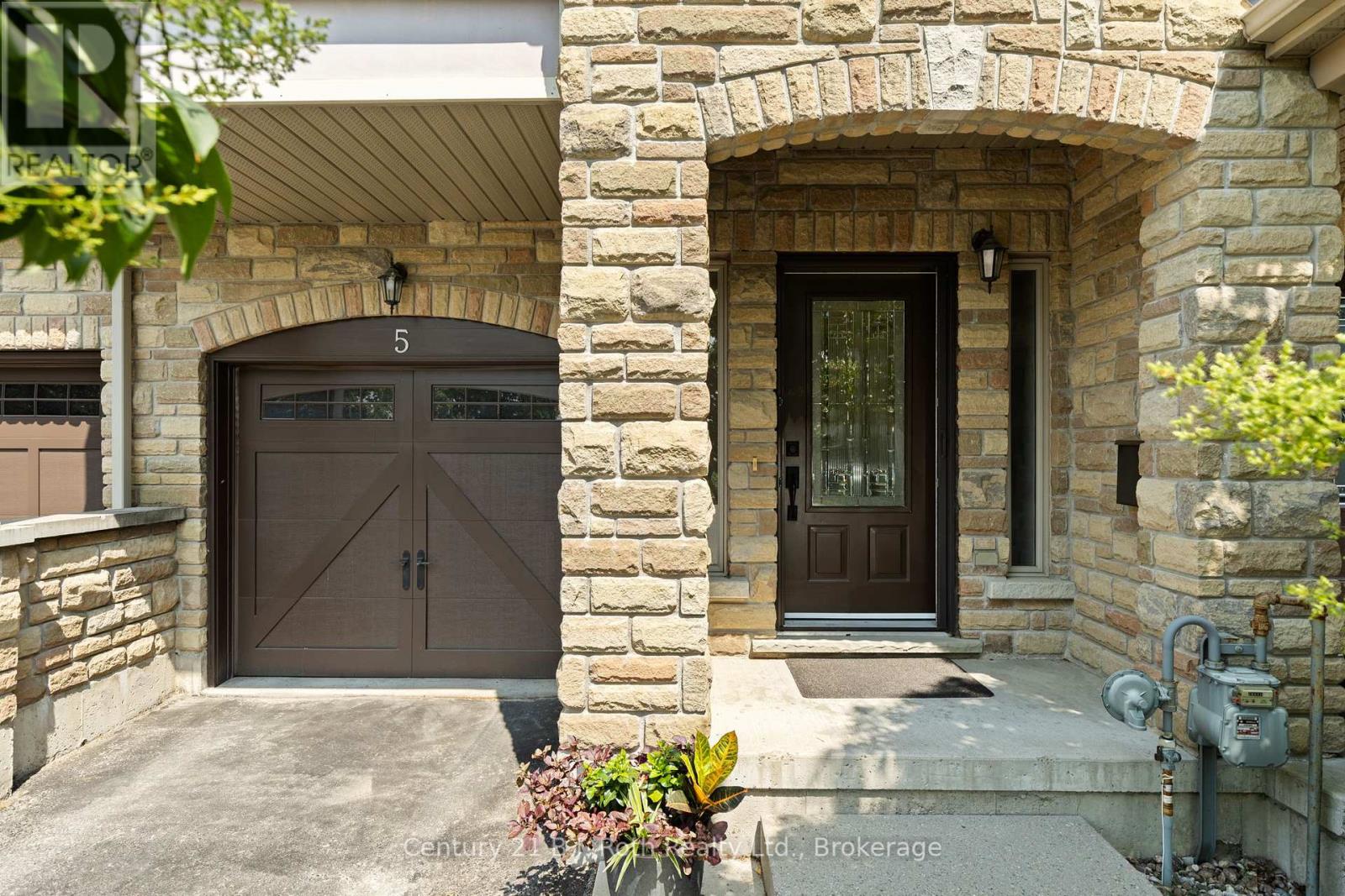 Photo 3 of 5 188 Coldwater Road, Orillia ON