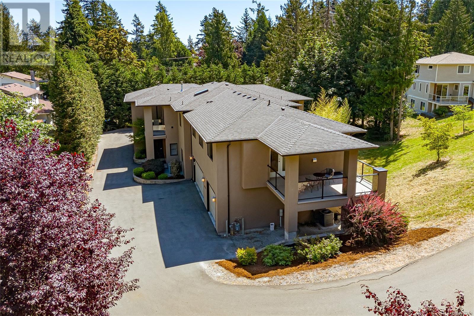 1954 Barrett Dr, North Saanich