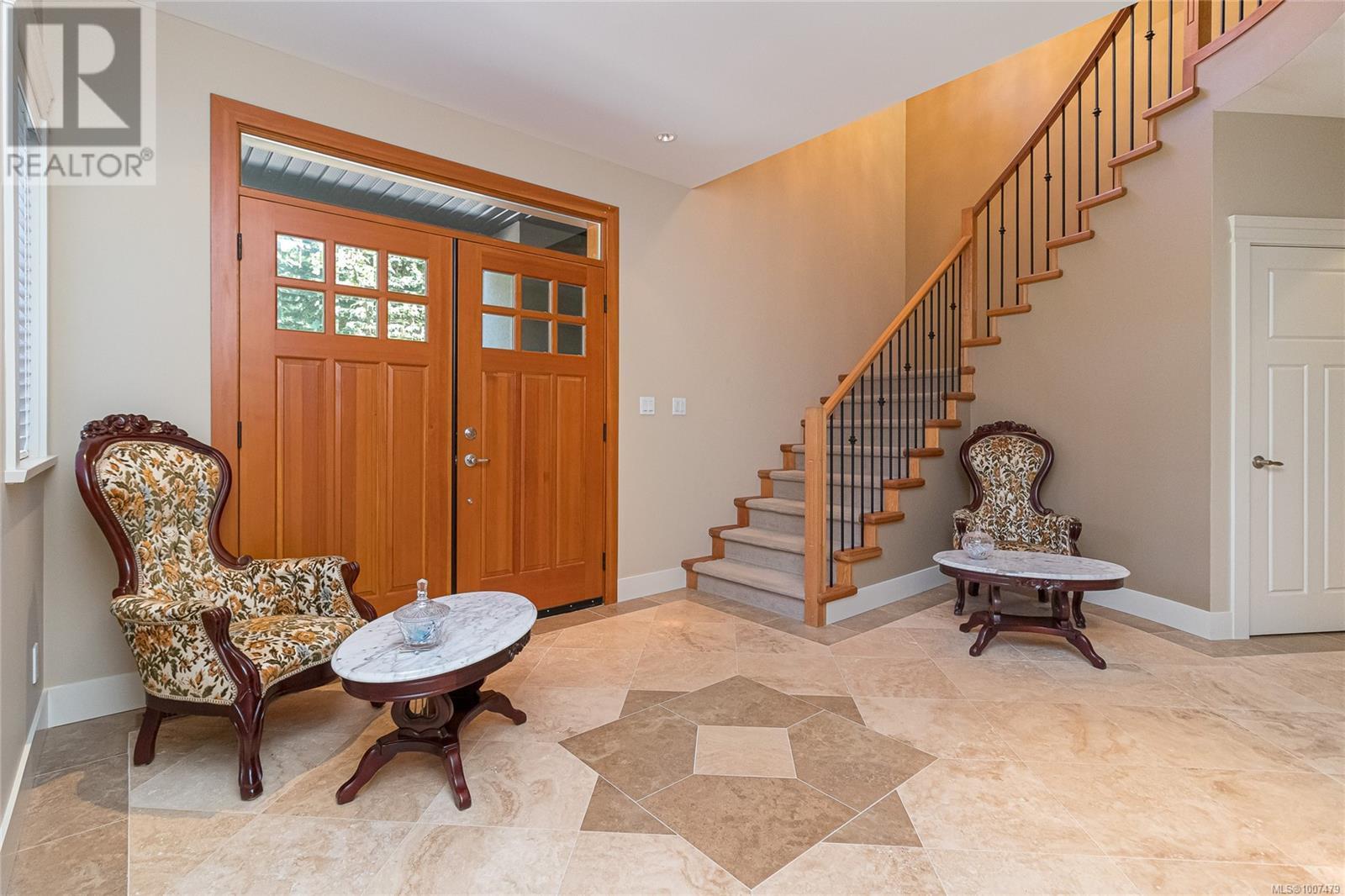 1954 Barrett Dr, North Saanich