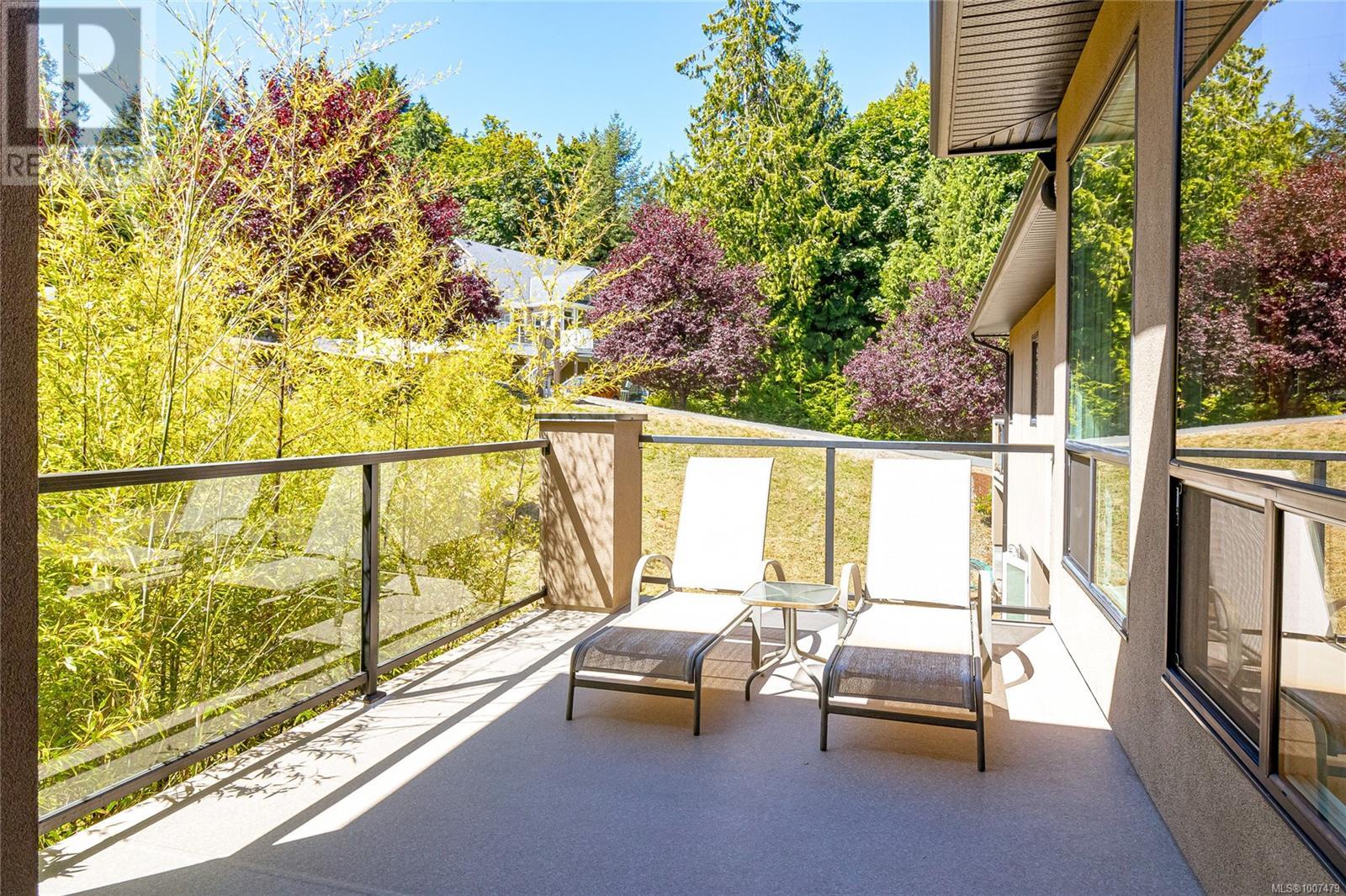 1954 Barrett Dr, North Saanich