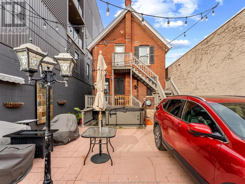 Photo 37 of 551 Pelissier, Windsor ON