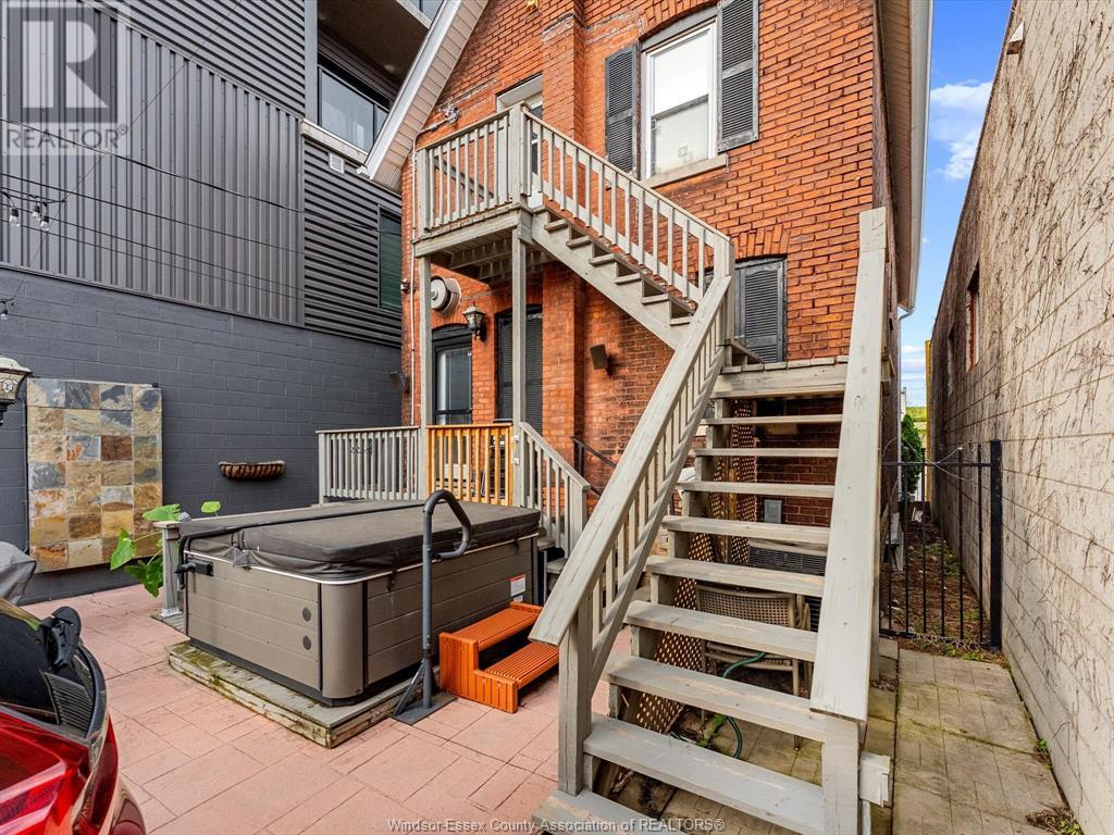 Photo 39 of 551 Pelissier, Windsor ON