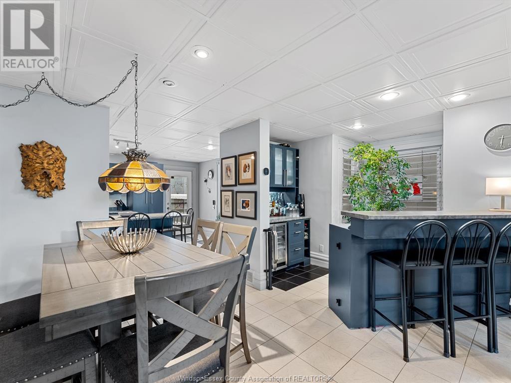 Photo 9 of 551 Pelissier, Windsor ON