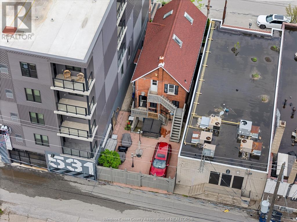 Photo 28 of 551 Pelissier, Windsor ON