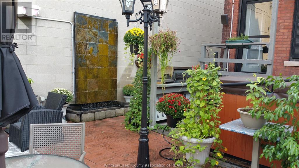 Photo 40 of 551 Pelissier, Windsor ON