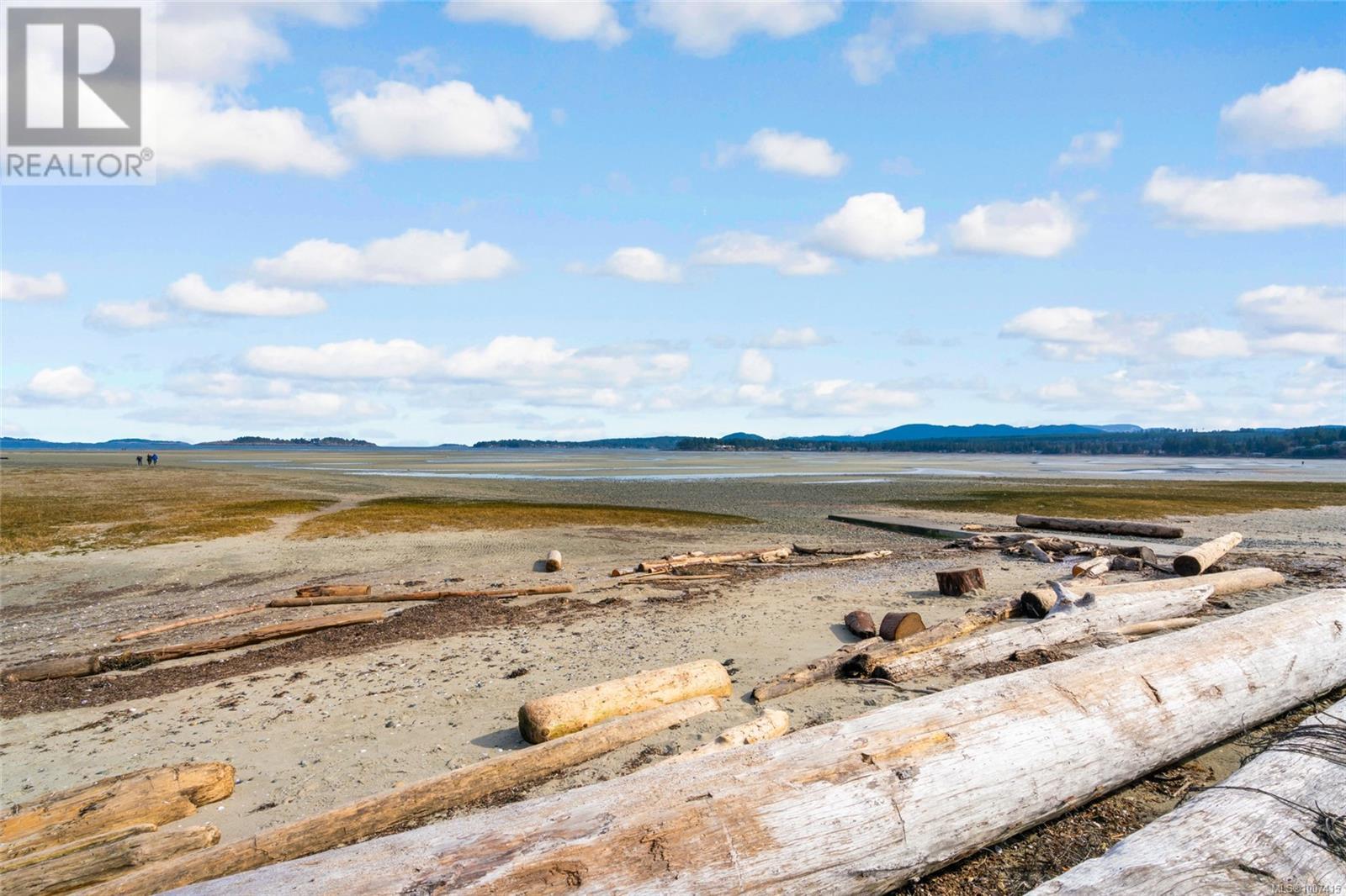 Photo 40 of 219 1130 Resort Dr, Parksville BC