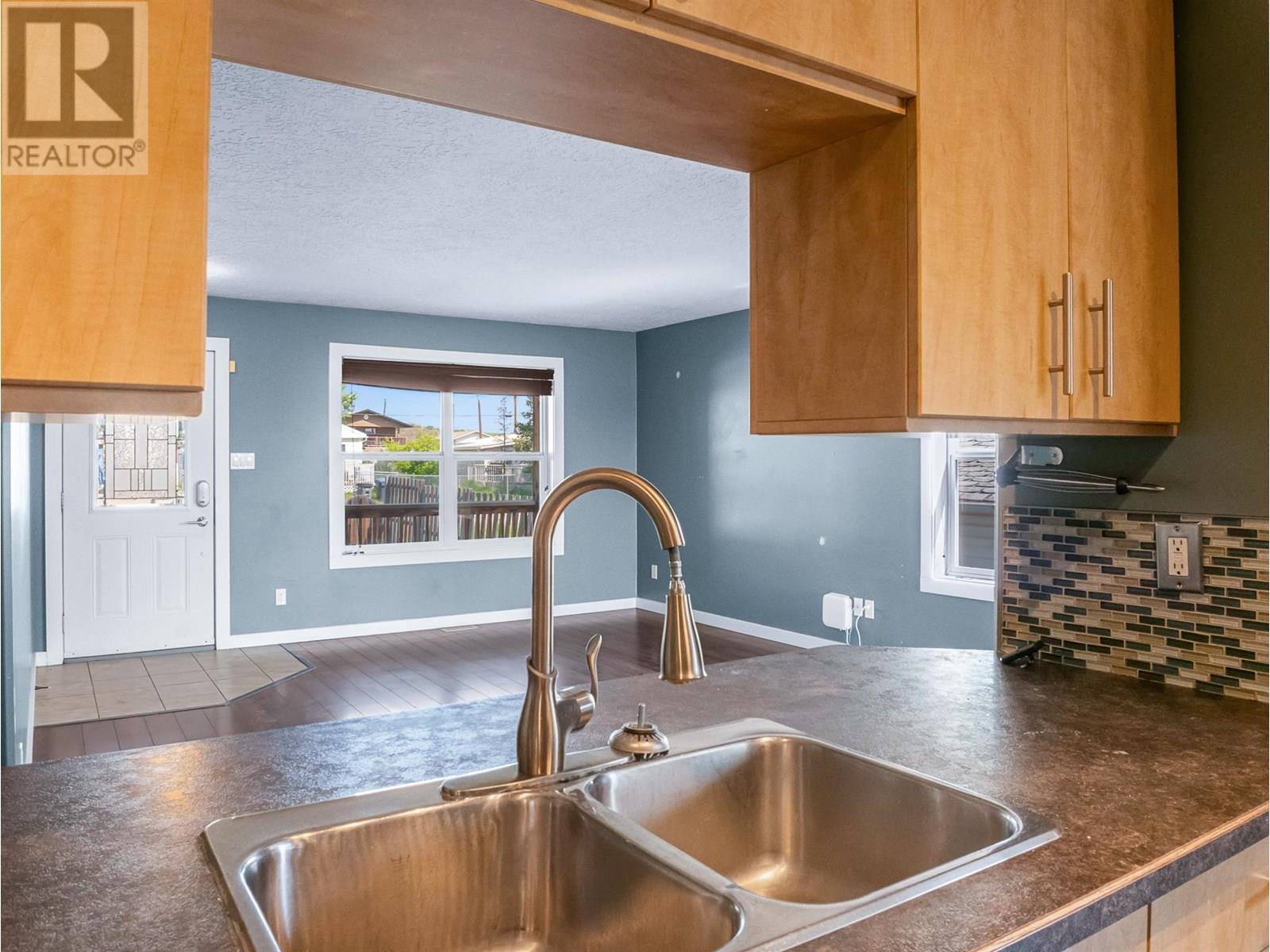 309 99 Avenue, Dawson Creek