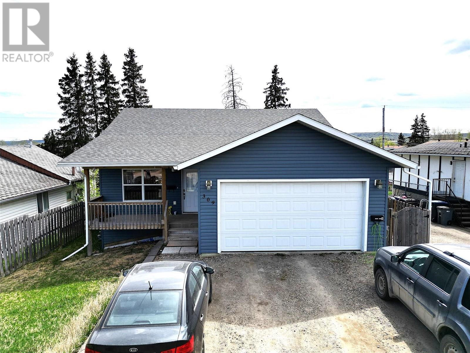309 99 Avenue, Dawson Creek