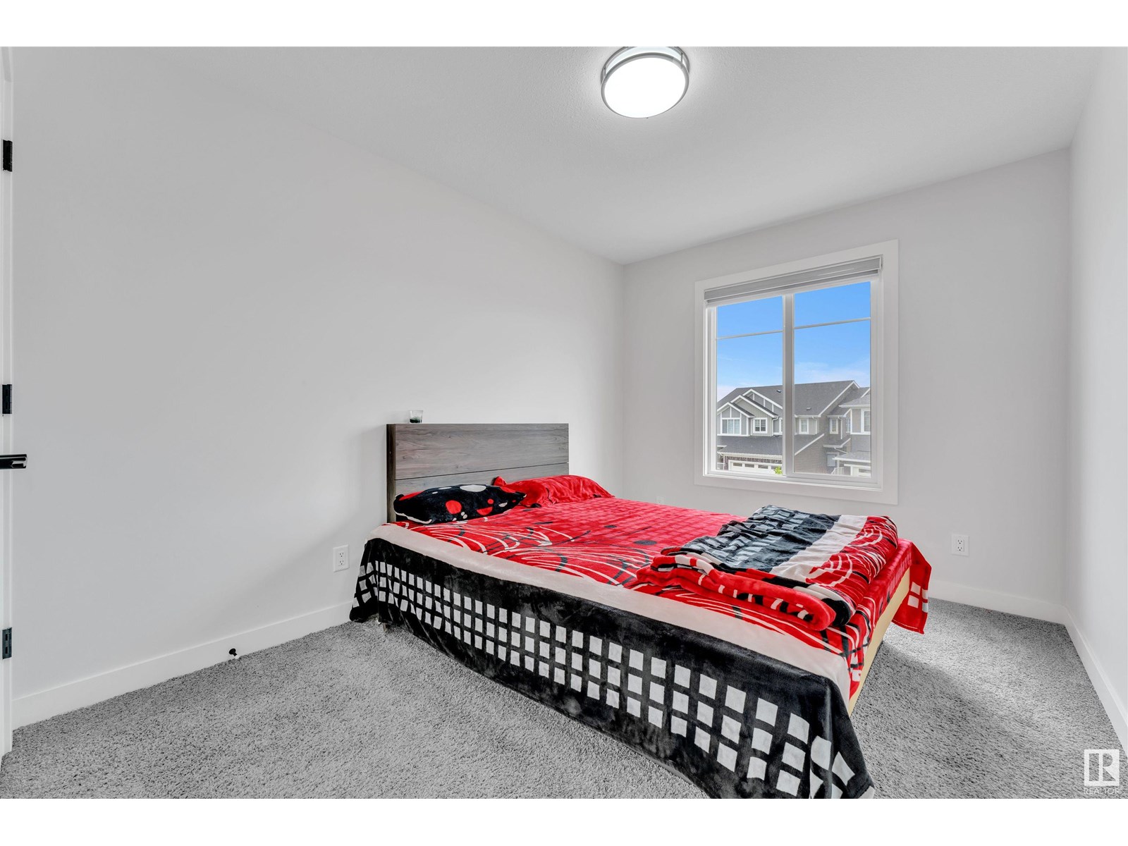 Photo 39 of 16236 31 Av Sw, Edmonton AB