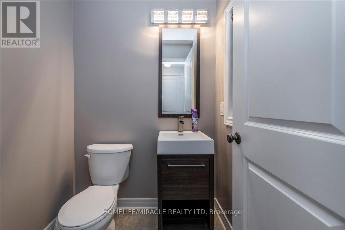 Photo 21 of 83 Willoughby Way, New Tecumseth ON