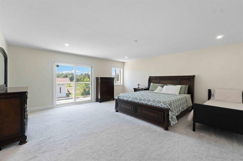 Photo 9 of 2615 Lock Street, Abbotsford BC