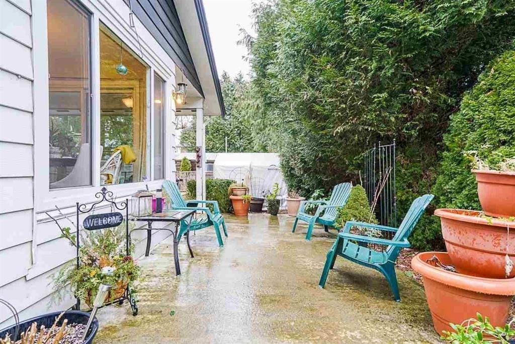 Photo 11 of 20419 40 B Avenue, Langley BC