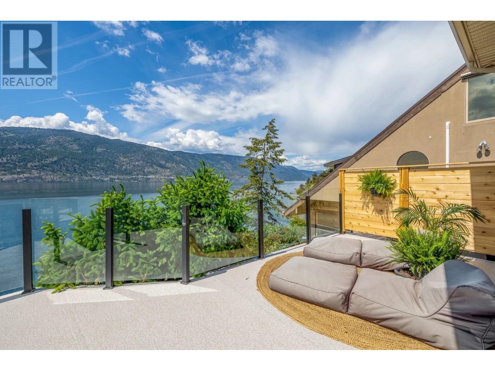  1876 Dewdney Road, Kelowna