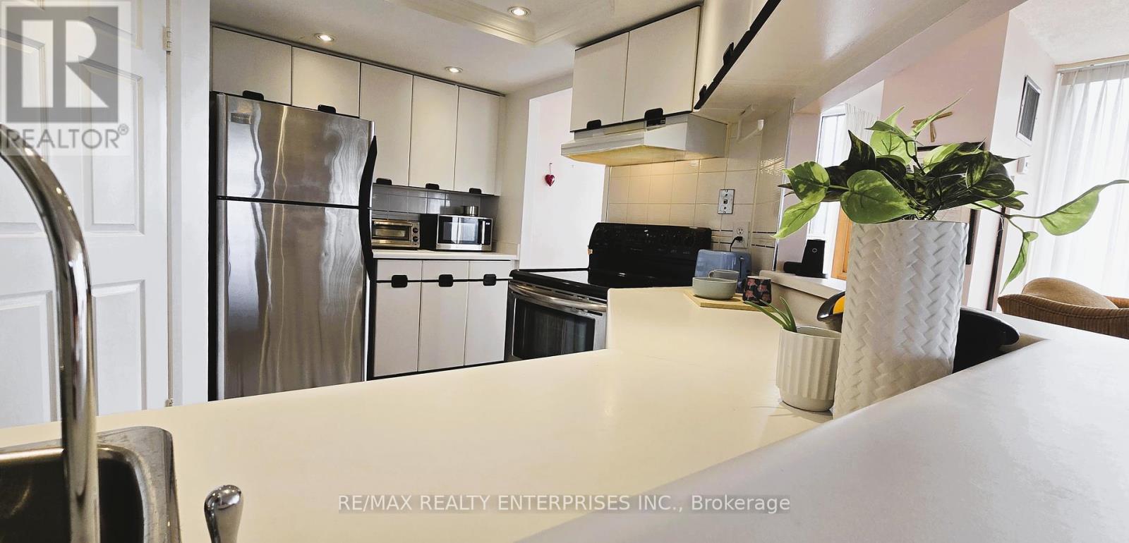 Photo 19 of Ph 201 1271 Walden Circle, Mississauga ON