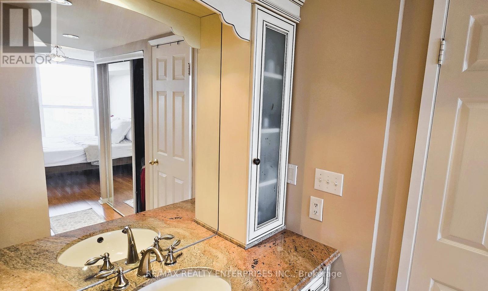 Photo 2 of Ph 201 1271 Walden Circle, Mississauga ON