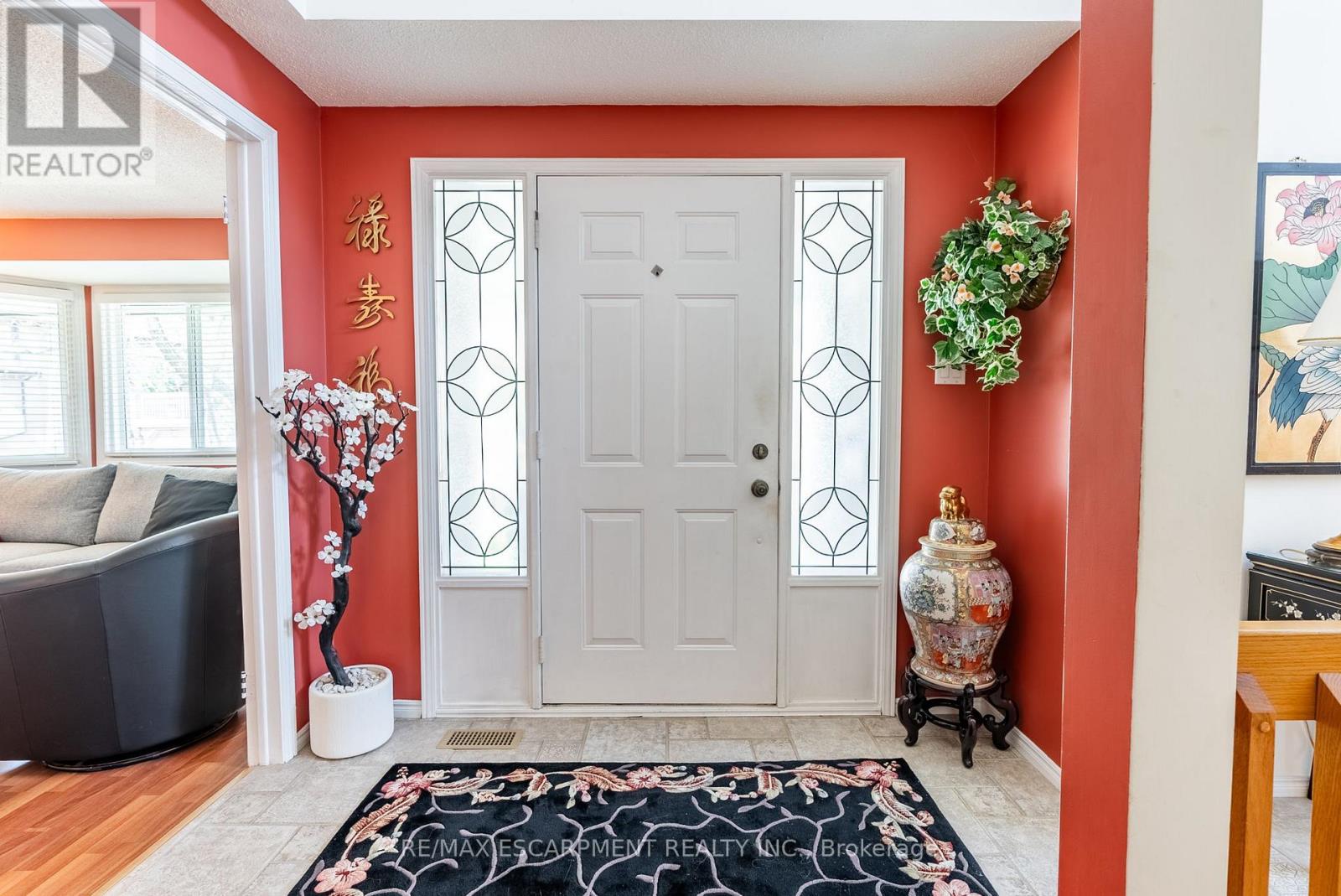Photo 1 of 6 1508 Upper Middle Road, Burlington ON