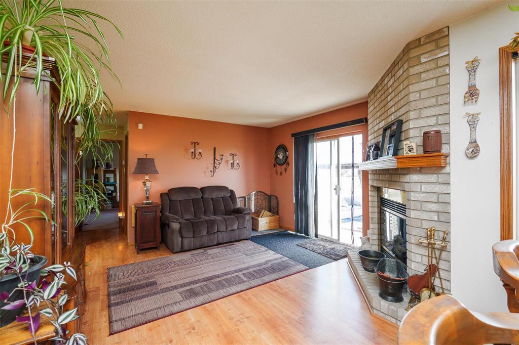 Photo 11 of 855 Knowles Avenue, Winnipeg MB