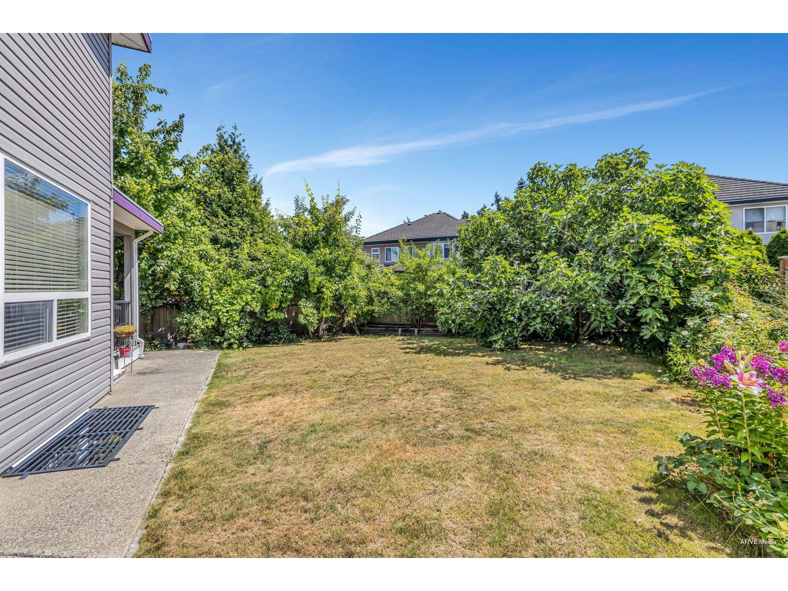 Photo 37 of 14658 76 B Avenue, Surrey BC