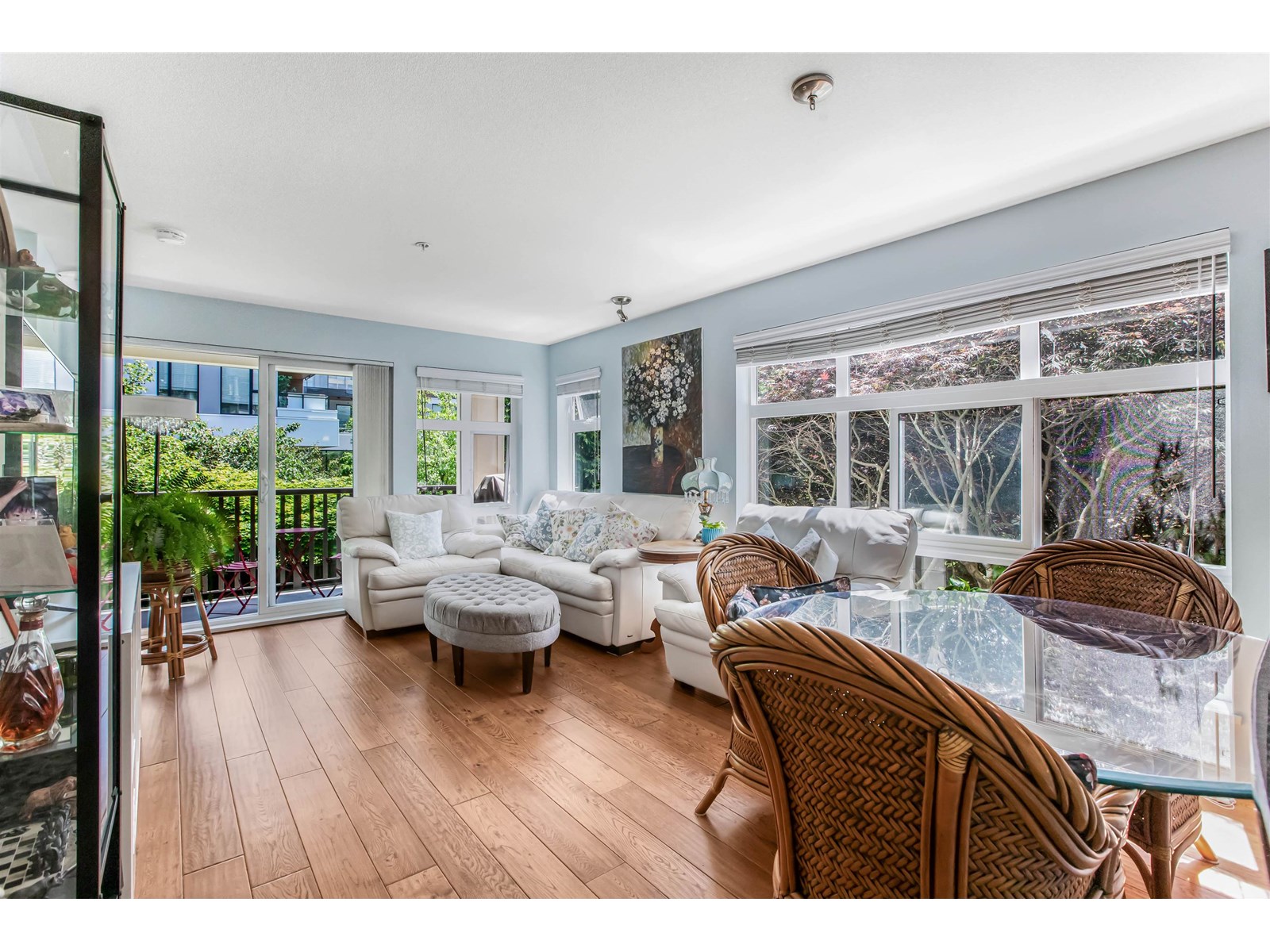 Photo 11 of 214 15168 19 Avenue, Surrey BC