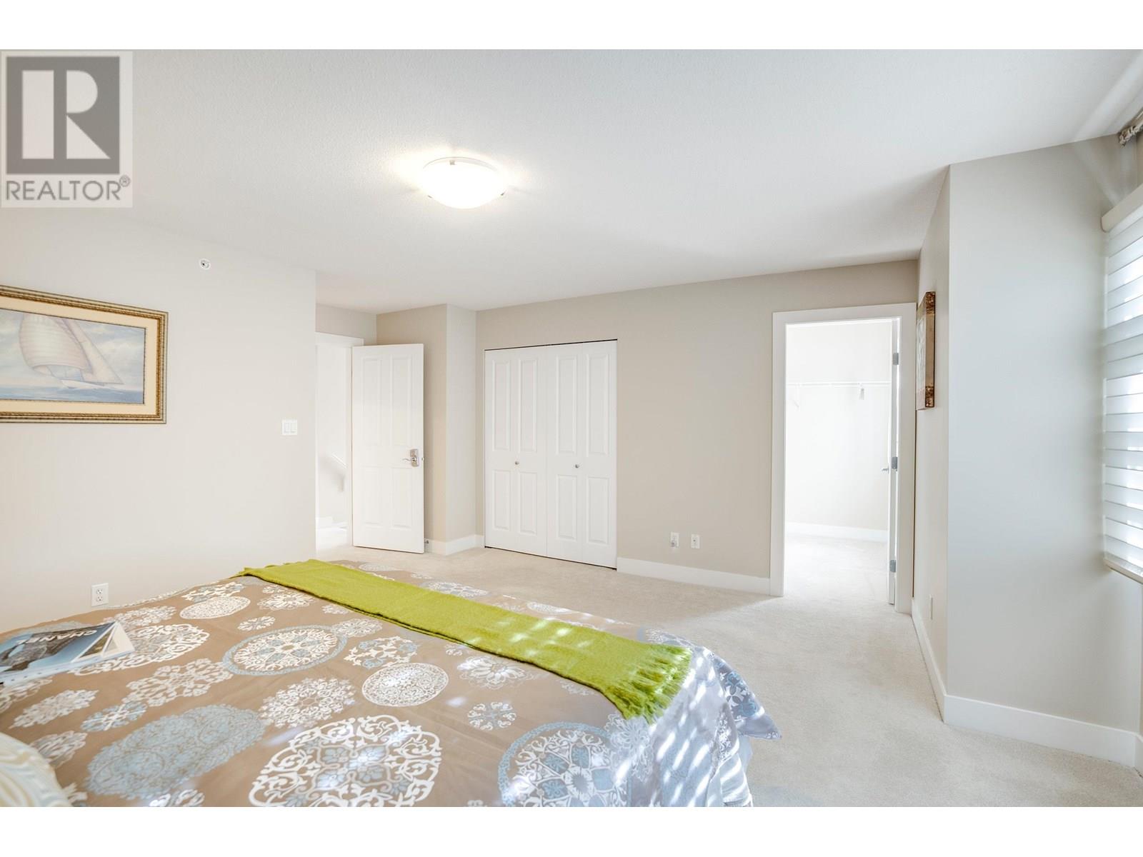 Photo 13 of 883 W 59th Avenue, Vancouver BC