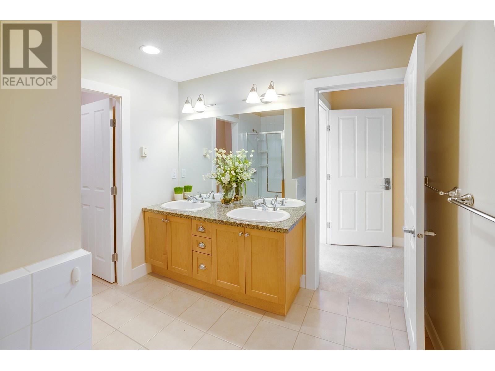 Photo 20 of 883 W 59th Avenue, Vancouver BC
