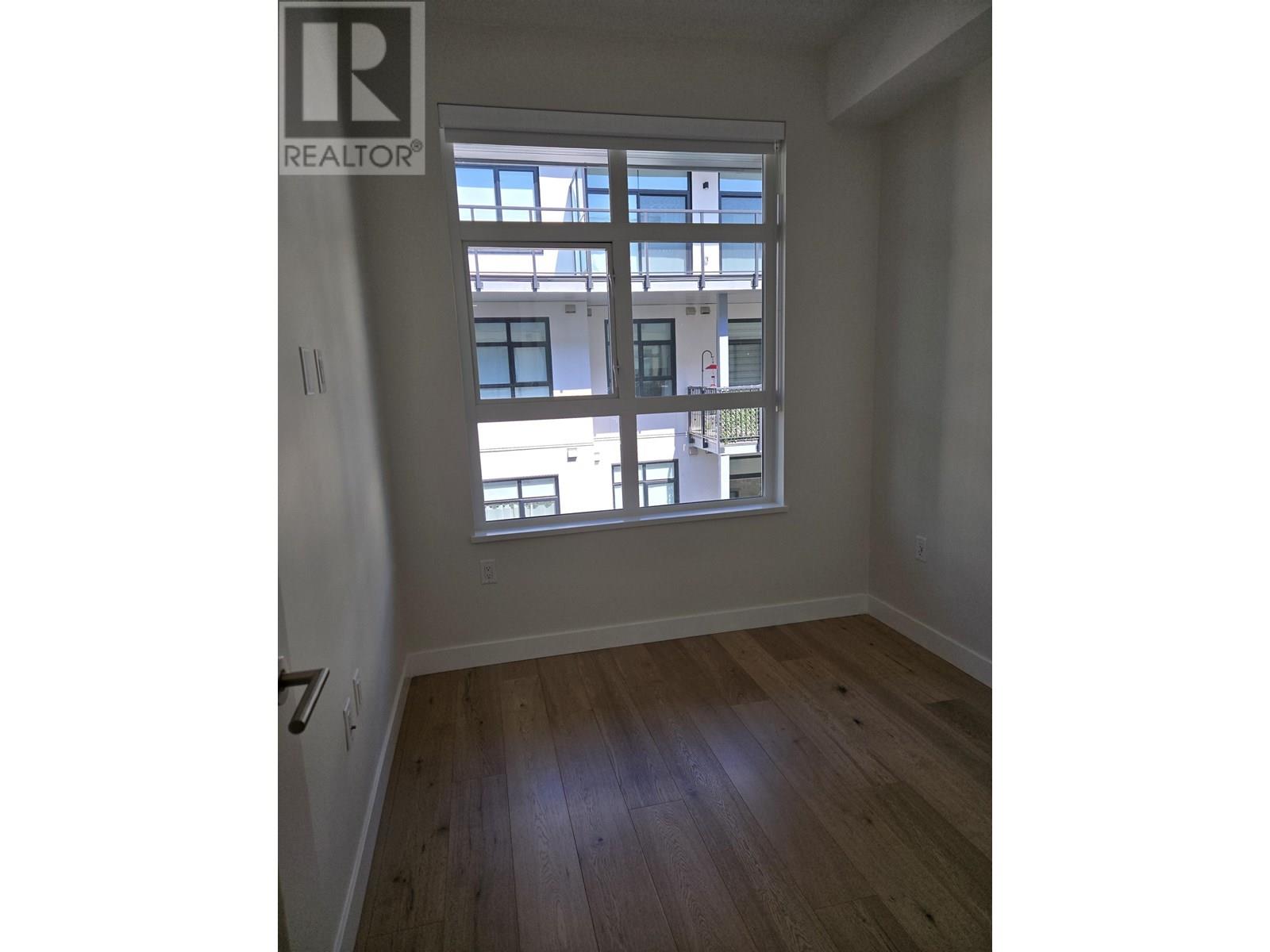 Photo 5 of 302 5007 Ash Street, Vancouver BC