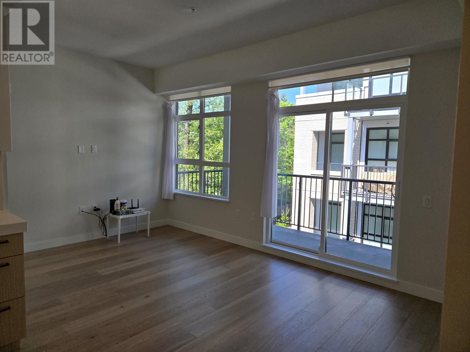 Photo 7 of 302 5007 Ash Street, Vancouver BC
