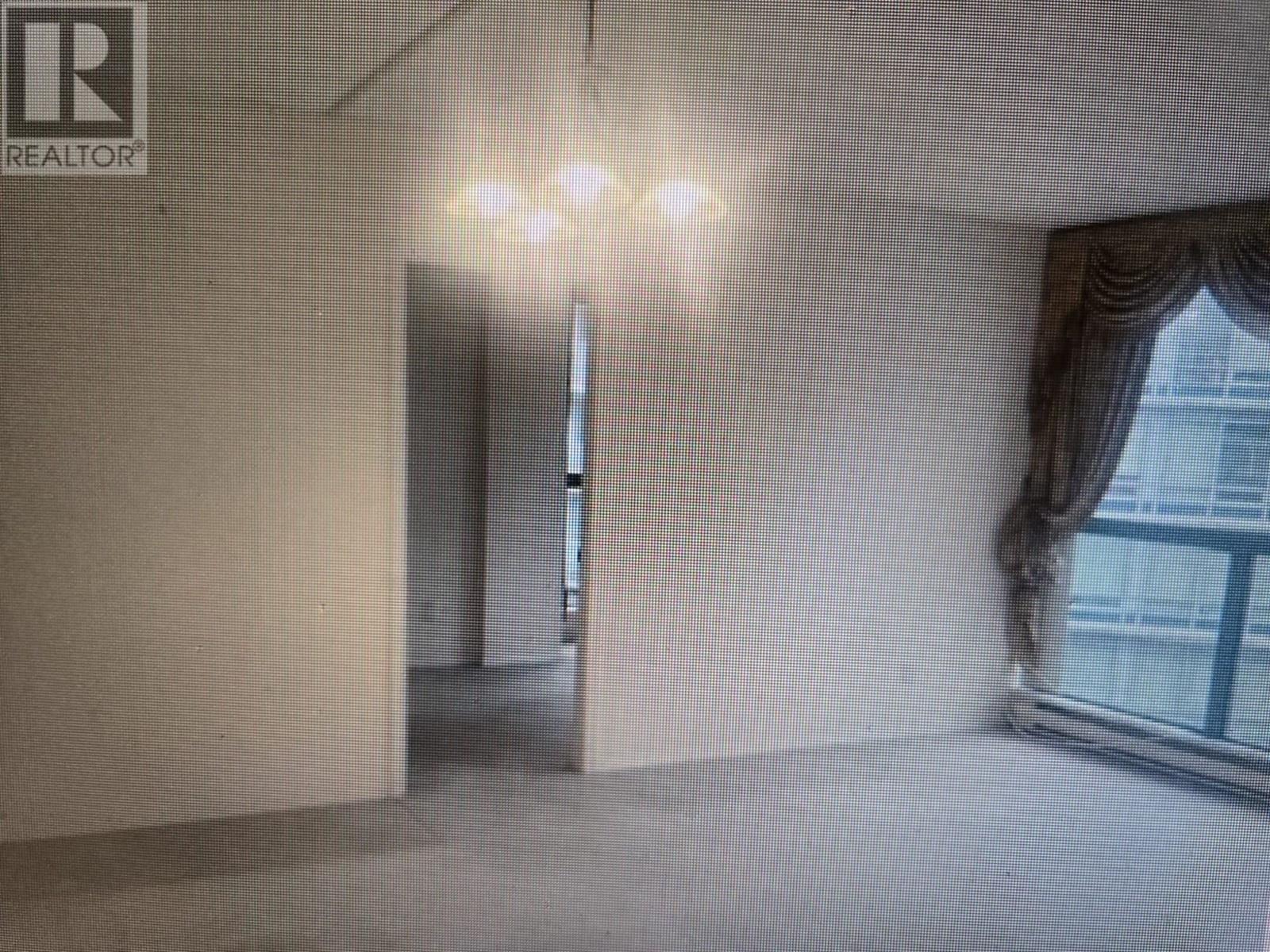 Photo 5 of 703 8246 Lansdowne Road, Richmond BC