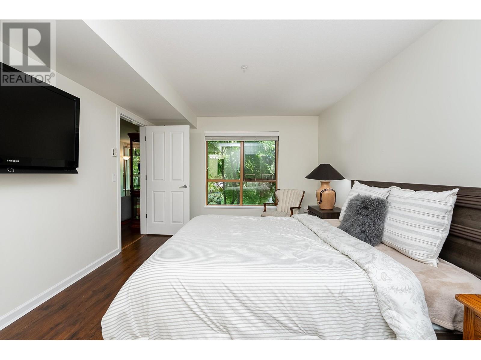 219 285 NEWPORT DRIVE, Port Moody
