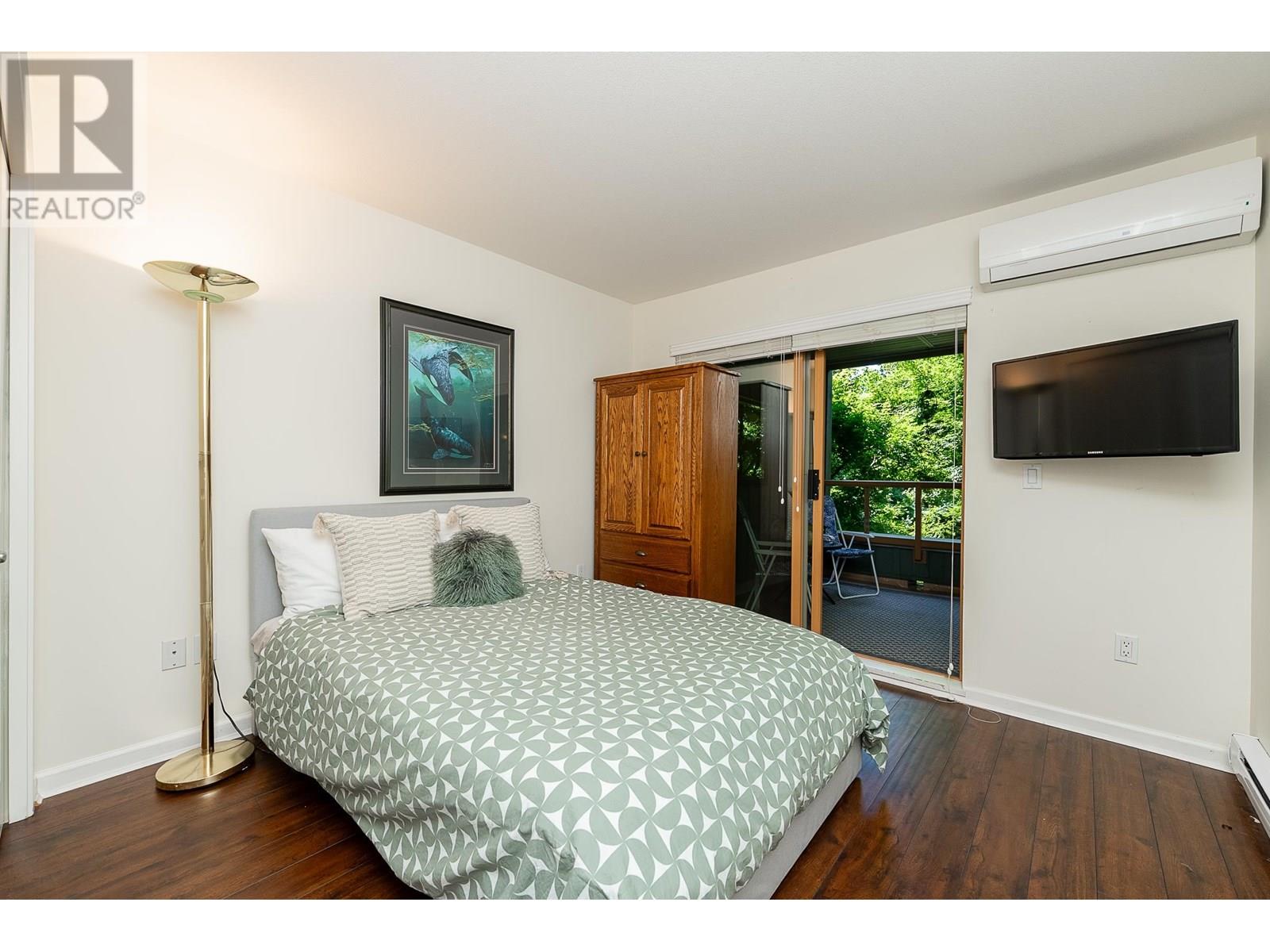 219 285 NEWPORT DRIVE, Port Moody