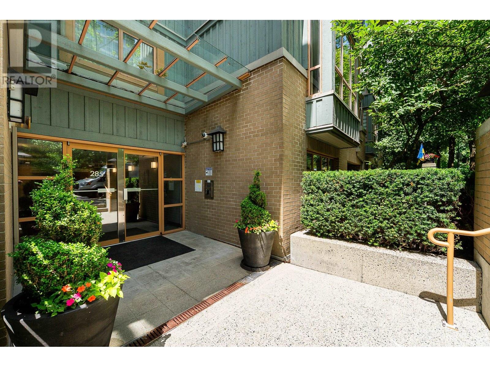 219 285 NEWPORT DRIVE, Port Moody
